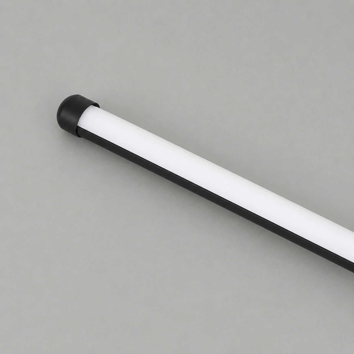 Applique Murale LED Verticale Noir | Design Moderne Salon & Chambre