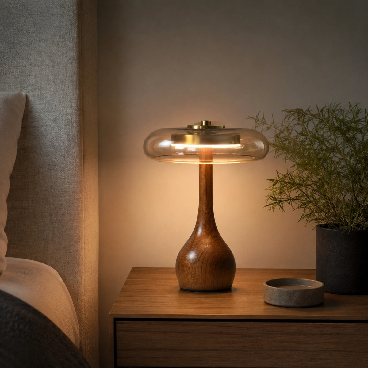 Lampe de Table Rétro Chic en Bois et Verre – Éclairage Décoratif