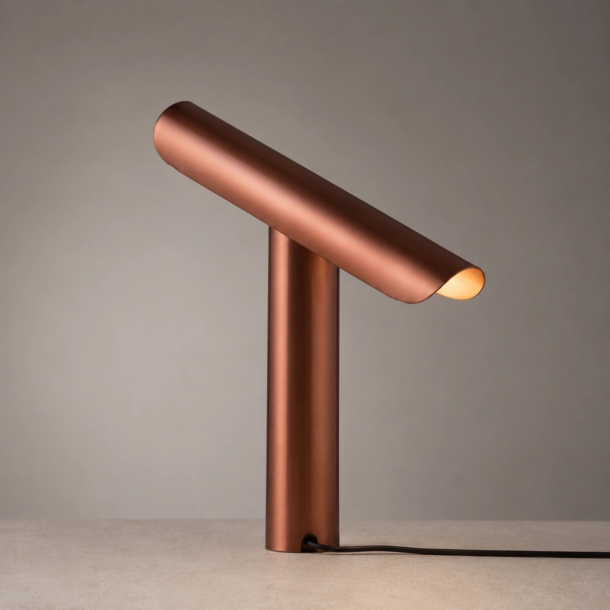 Lampe de Table LED Design en Métal Coloré – Éclairage Décoratif Moderne - VINNY