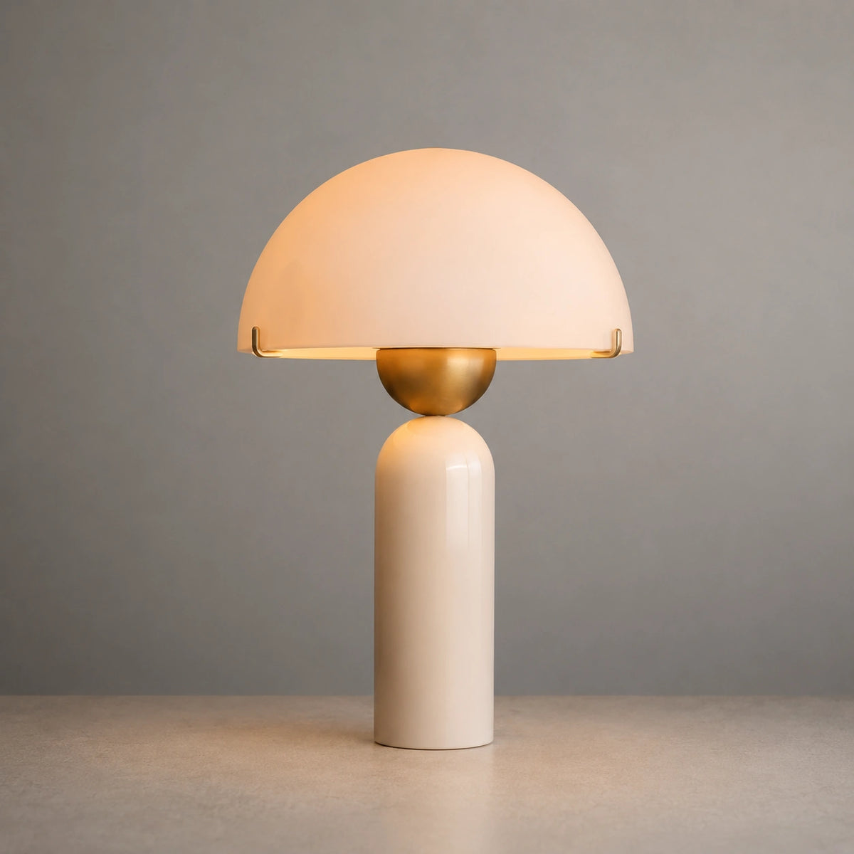 Lampe de Table Signature en Travertin Naturel et Verre – Élégance Minérale au Design Contemporain