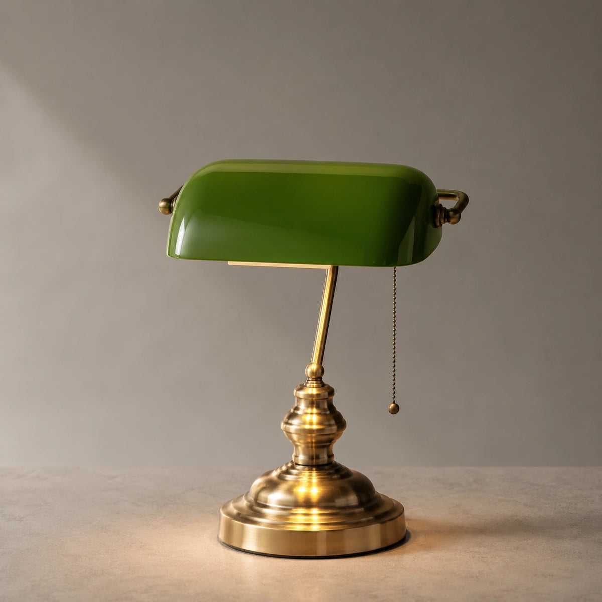 Lampe de Bureau Classique en Verre Vert et Laiton