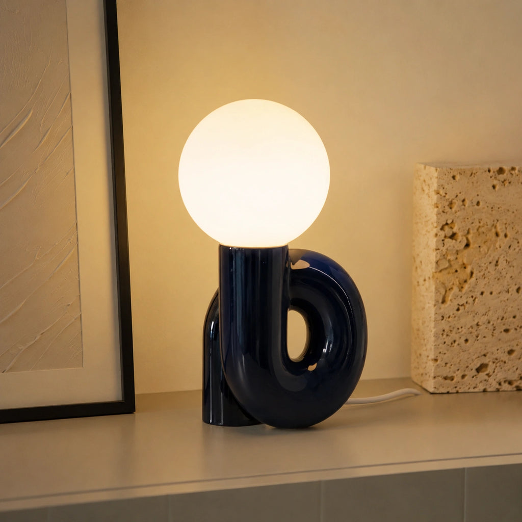 Lampe de Table en Verre Dépoli et Résine – Lampe Design Nordique