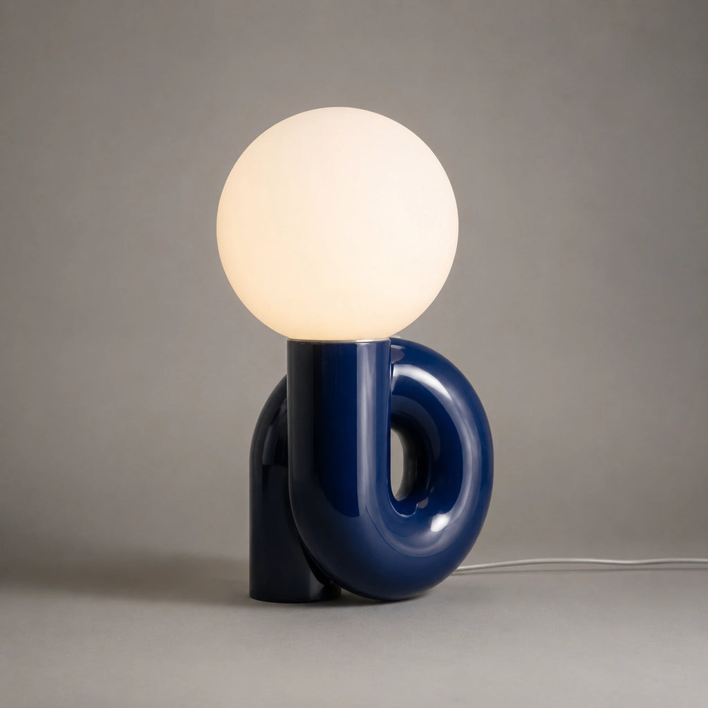 Lampe de Table en Verre Dépoli et Résine – Lampe Design Nordique