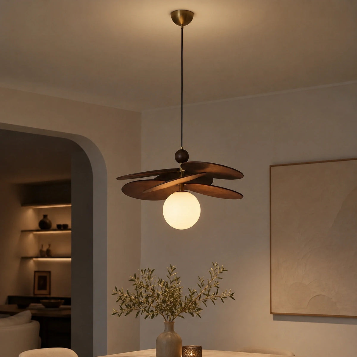 Suspension en bois moderne - Pétale brillante