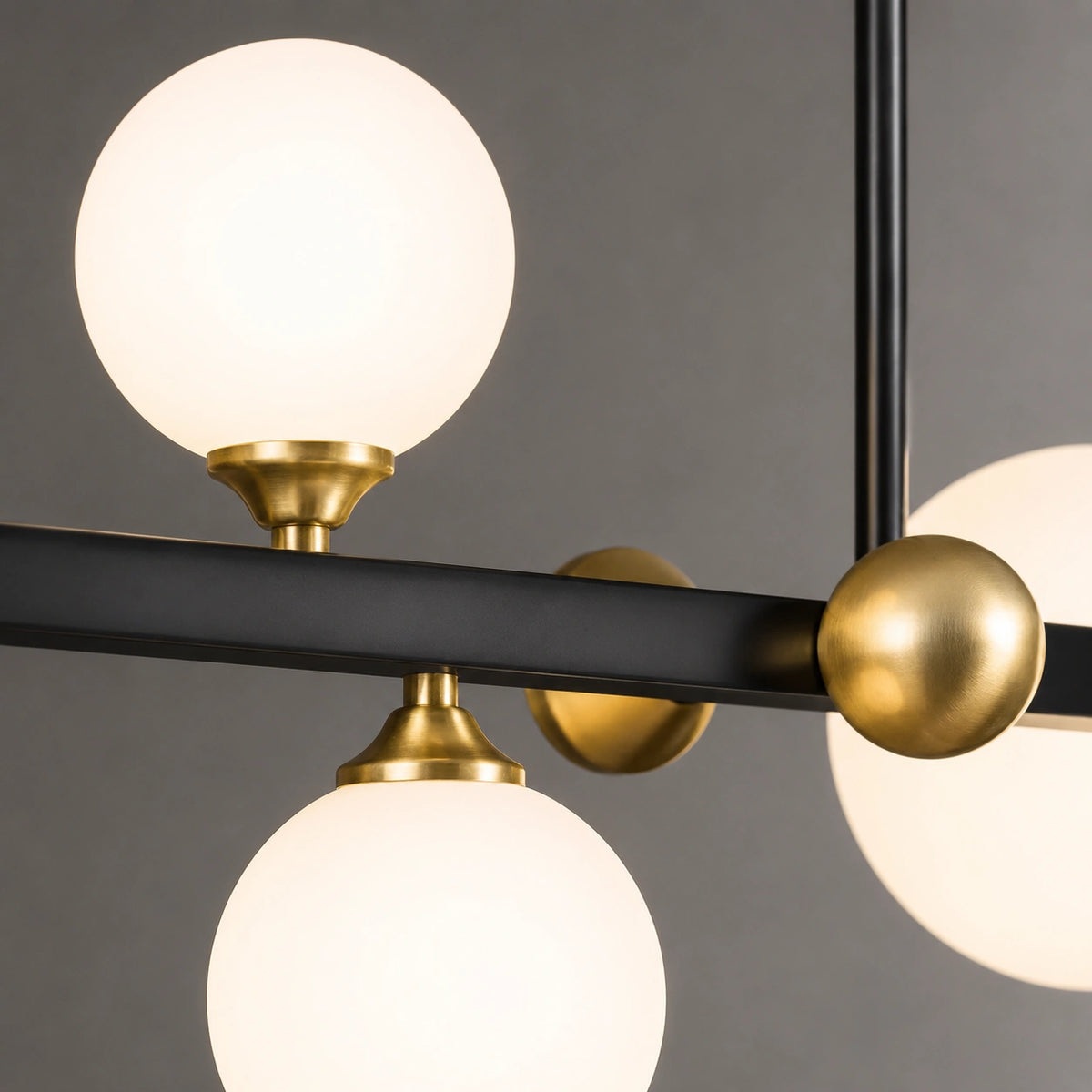 Suspension Moderne Noir Mat et Verre Opalin Haut de Gamme