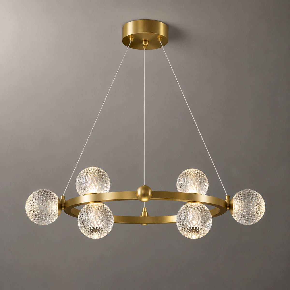 Suspension Design Anneau Doré et Boules en Verre Texturé